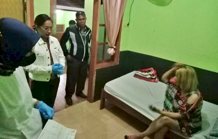 Wujudkan Wilayah Perbatasan yang Bebas Narkoba, Tim Terpadu P4GN Kabupaten Belu Turun Sosialisasi dan Tes Urine Pengunjung Hotel