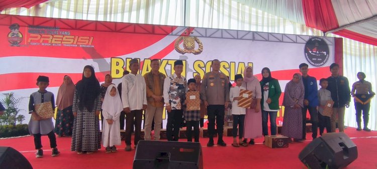 Sambutan bahagia warga Tasikmalaya terima ribuan paket sembako dari operasi Nusantara Cooling System guna wujudkan Pemilu Damai.