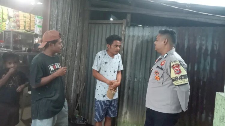 Wujudkan Rasa Aman, Bhabinkamtibmas Nanaet Polres Belu Tak Bosan Sambangi Warganya dan Beri Pesan Kamtibmas