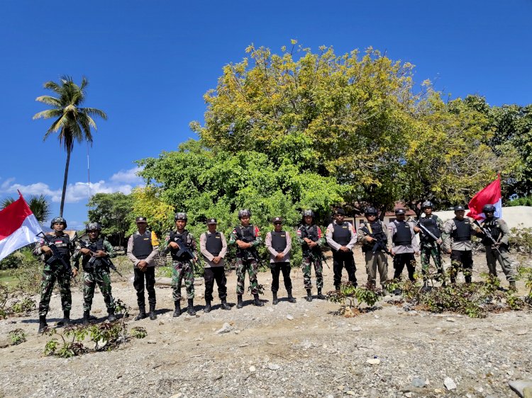 Jelang Kunjungan Paus Fransiskus di Timor Leste, Polsek Tastim Bersama Satgas Pamtas dan Brimob Gelar Patroli Perbatasan, Simak Videonya