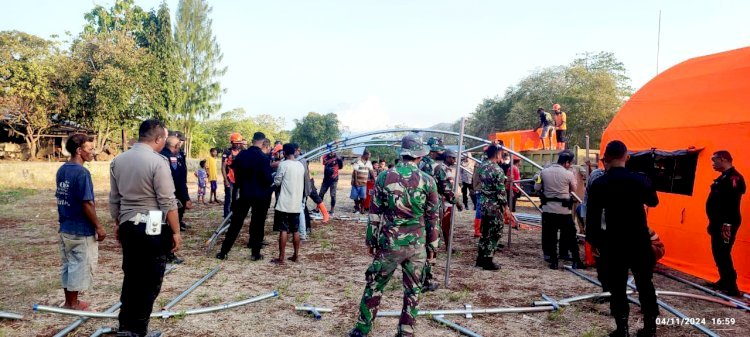 Sinergitas Polri bersama TNI dan Pemda Flotim Tangani Situasi Pasca Erupsi Gunung Api Lewotobi Laki-laki