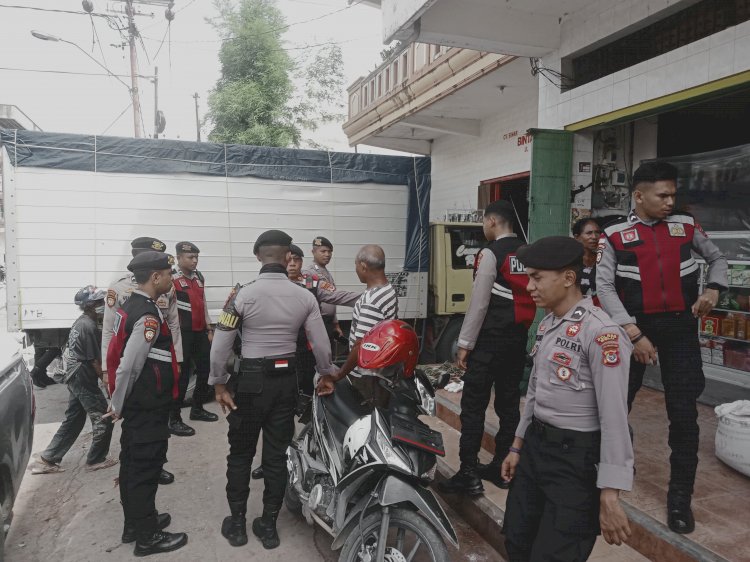 Patroli Dialogis di Sejumlah Titik, Tim Perintis Polres Belu Urai Kemacetan Sembari Beri Pesan Kamtibmas ke Masyarakat