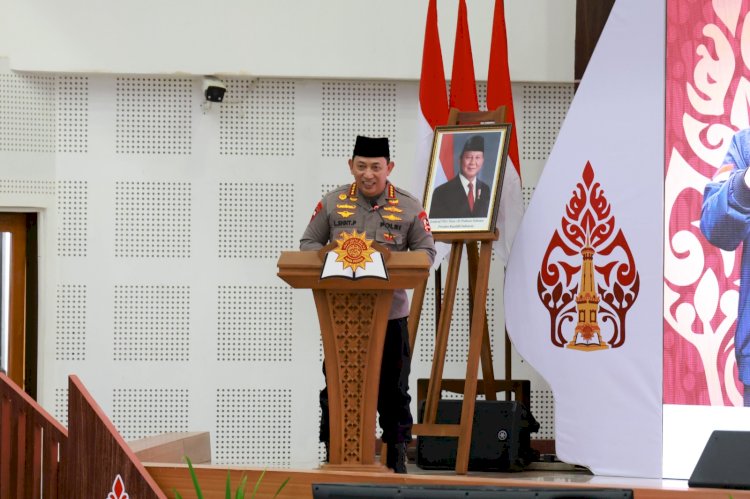 Hadiri Penutupan Pleno Hima Persis, Kapolri: Mari Jaga Keberagaman Untuk Wujudkan Indonesia Emas 2045