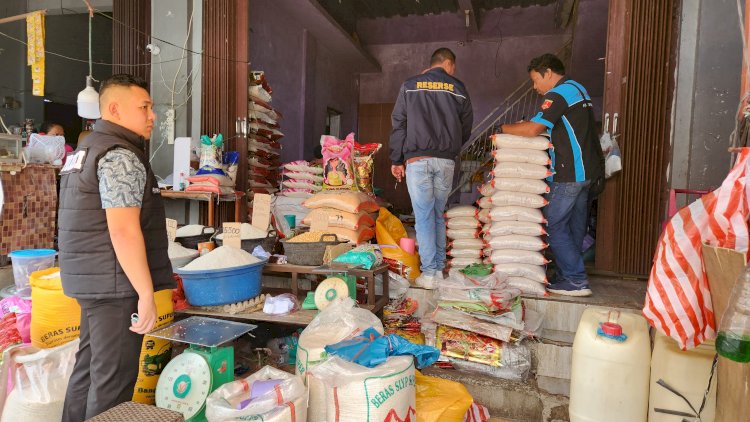 Turun ke Pasar dan Pertokoan,  Satgas Pangan Polres Belu Pantau Stabilitas Harga dan Ketersediaan Bahan Pokok