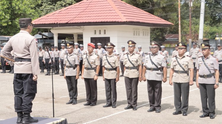 Kapolres Belu, AKBP Benny Miniani Arief Pimpin Upacara Pelantikan dan Serah Terima Jabatan Sejumlah Pejabat Utama