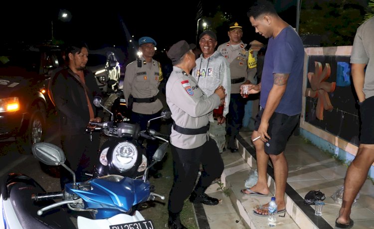 Basmi Penyakit Masyarakat, Satgas Ops Pekat Polres Belu Kembali Bubarkan Sekelompok Pemuda yang Konsumsi Miras di Pinggir Jalan Pusat Kota