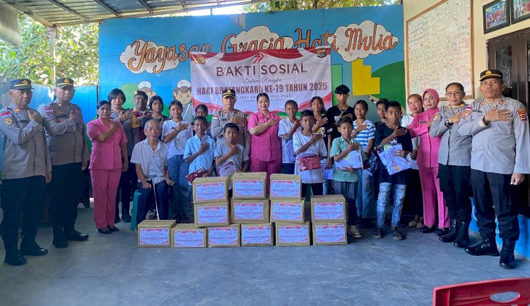 Baksos Sambut Hari Bhayangkara ke 79, Polres Belu Beri Bantuan Seragam Sekolah dan Sembako untuk Anak-anak Yayasan Gracia Hati Mulia