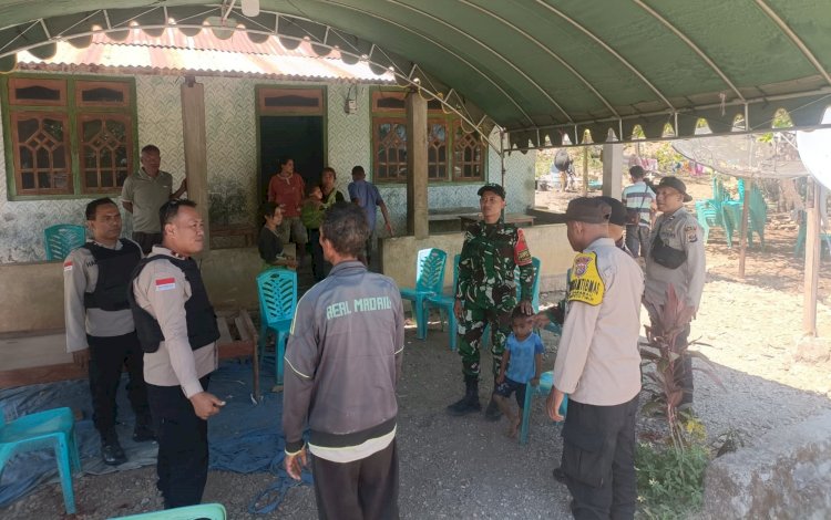 Patroli dan Sambang ke Rumah Duka Korban Penembakan, Polsek Tastim Minta Semua Pihak Tahan Diri dan Larang Warga Beraktivitas Melewati Batas Negara