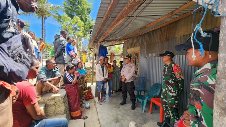 Jamin Keamanan di Perbatasan, Polsubsektor Laksel bersama Satgas Pamtas Gelar Patroli dan Imbauan Kamtibmas ke Masyarakat