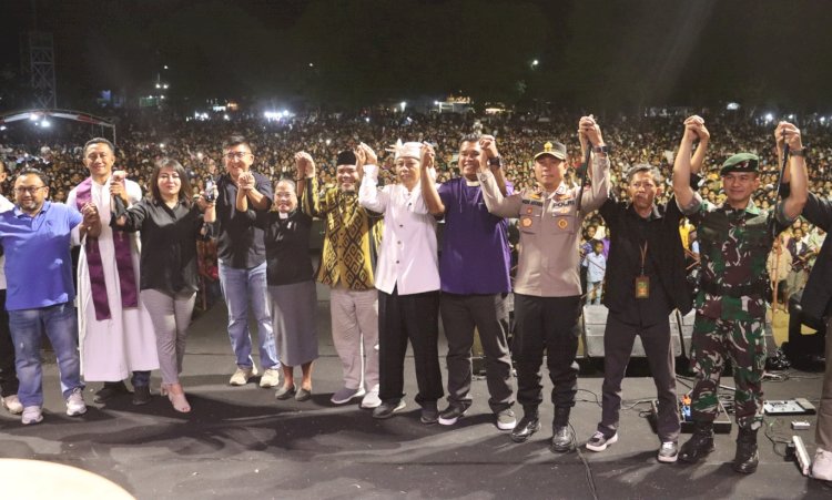 Dari Batas Negeri, Kapolres Belu bersama Tokoh Lintas Agama dan Ribuan Masyarakat Gelar Doa Bersama untuk Perdamaian Indonesia