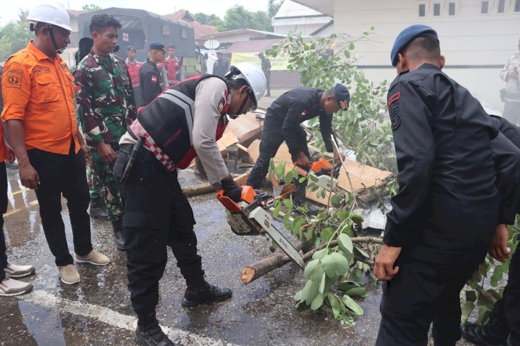 Bentuk Kesiapsiagaan Hadapi Cuaca Ekstrem, Polres Belu Gandeng Instansi Terkait Gelar Simulasi Tanggap Darurat Bencana