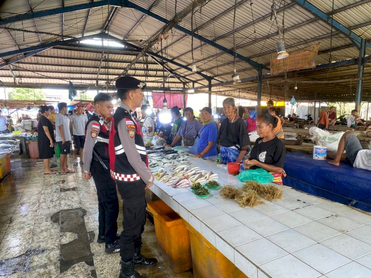 Ada Gangguan Kamtibmas Segera Telepon 110, Imbau Tim Turjawali Samapta Polres Belu saat Gelar Patroli di Kawasan Pasar Baru
