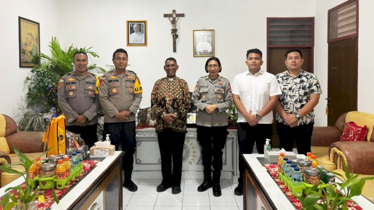 Harmonisasi Polri dan Tokoh Agama: Kapolres Belu Temui Uskup Atambua Jelang Perayaan Natal dan Tahun Baru