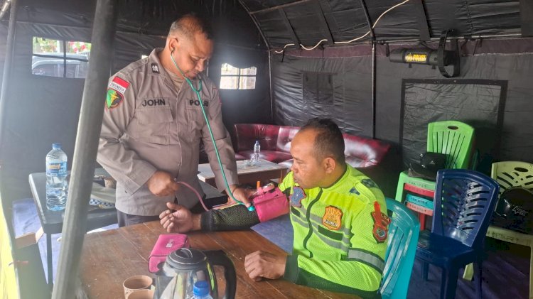 Pastikan Kesehatan Anggota Tetap Prima, Satgas Ban Ops Lilin Turangga 2025 Cek Kesehatan Personel Pengamanan Nataru