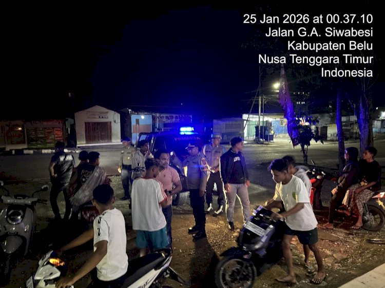 Nongkrong Hingga Larut Malam di Emperan Toko dan Pinggir Jalan Raya, Belasan Pemuda di Atambua di Bubarkan Tim Patroli Gabungan Polres Belu