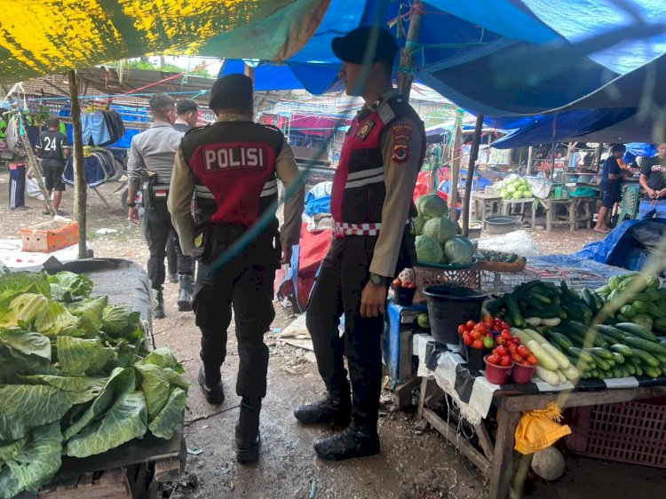 Jalankan Rutinitas Menjaga Kamtibmas, Tim Perintis Samapta Polres Belu Gelar Patroli Dialogis di Seputaran Kota