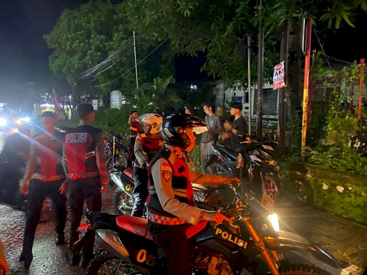 Cegah Segala Bentuk Gangguan Kamtibmas di Akhir Pekan, Tim Perintis Samapta Polres Belu Gencar Lakukan Patroli Dialogis