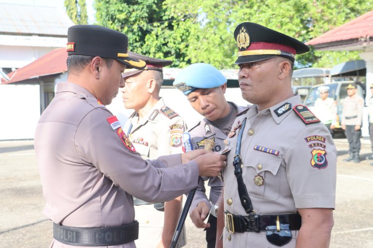 Pimpin Serah Terima Jabatan, Simak Pesan Kapolres Belu  kepada Pejabat Lama dan Baru Kepala Bagian Operasi