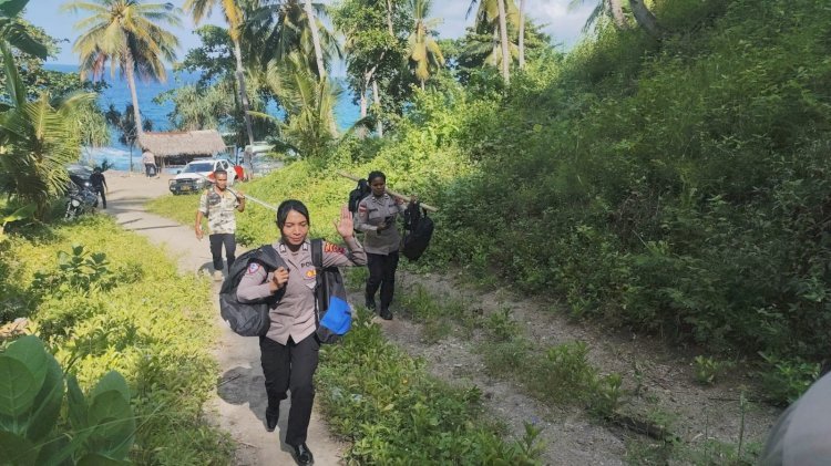 Menembus Pelosok Wukur, Kapolres Sikka Tebar Kepedulian dan Harapan bagi Generasi Penerus Bangsa