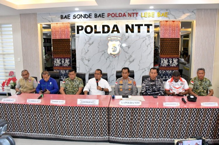 Kapolda NTT dan Gubernur Sampaikan Penanganan Gempa Flores: Fokus Evakuasi, Data Korban, dan Cegah Hoaks