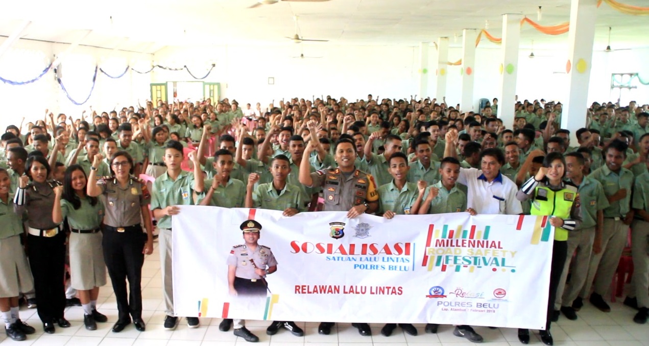 MRS Festival:Kapolres Belu Ajak Ratusan Pelajar SMAK Suria Jadi Relawan Lalu Lintas Millenial