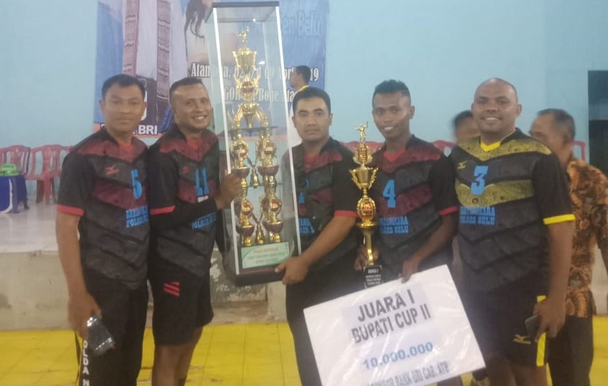Kalahkan Tim Flamboyan di Final, Bhayangkara Polres Belu Jadi Juara Bertahan di Turnamen Bola Voli Bupati Cup